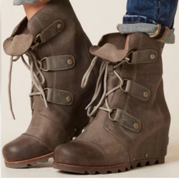 Sorel Joan of Arc Brown Leather lace up Wedge boots - Picture 1 of 9